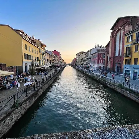 Casa Navigli Cozy In Darsena/navigli * Milan